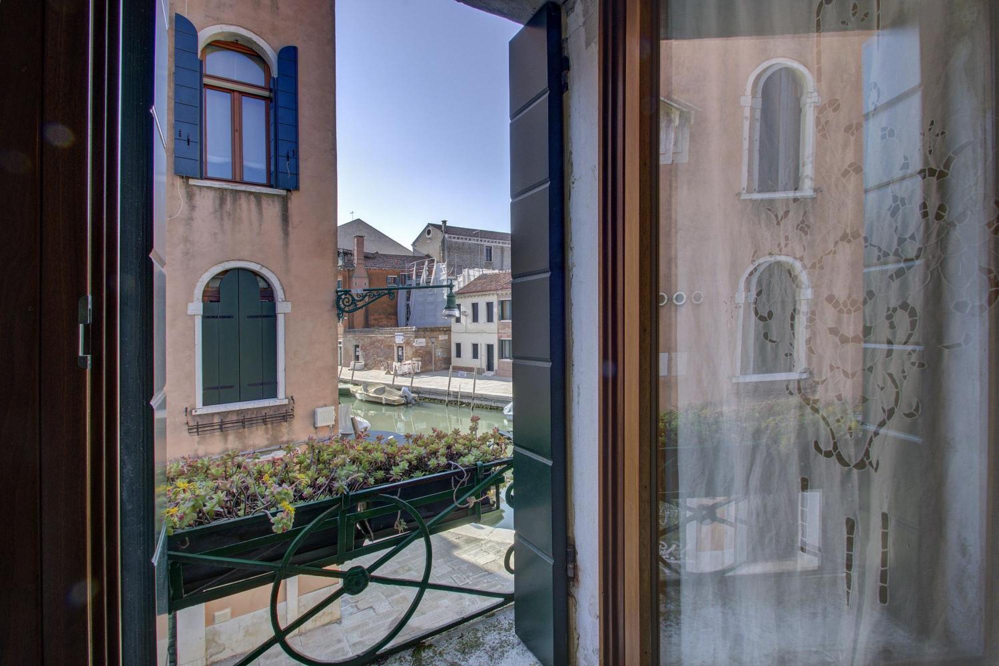 Cross-Canal Set Venedig Exterior foto